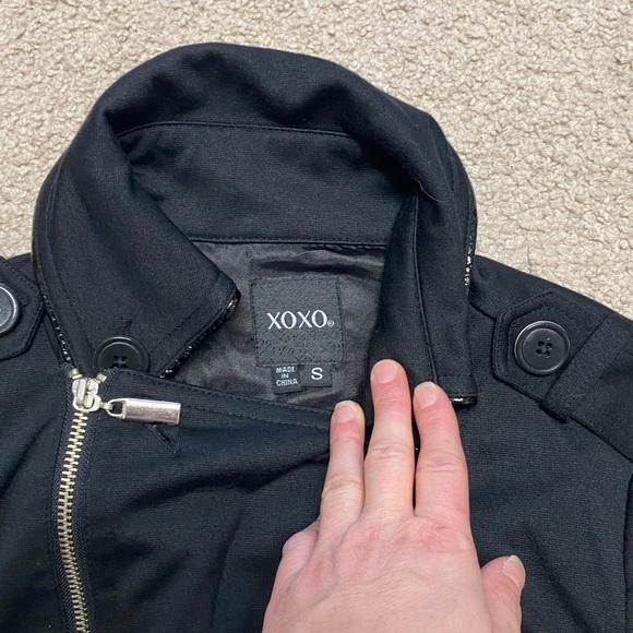 Goth Punk XOXO Black Cropped Moto Style Long Sleeve Belted Jacket - Picture 2 of 5